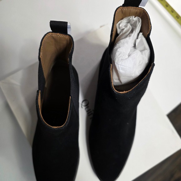 Quince Suede Chelsea Boots Black Lug Sole Women's Size 10 - Picture 3 of 9